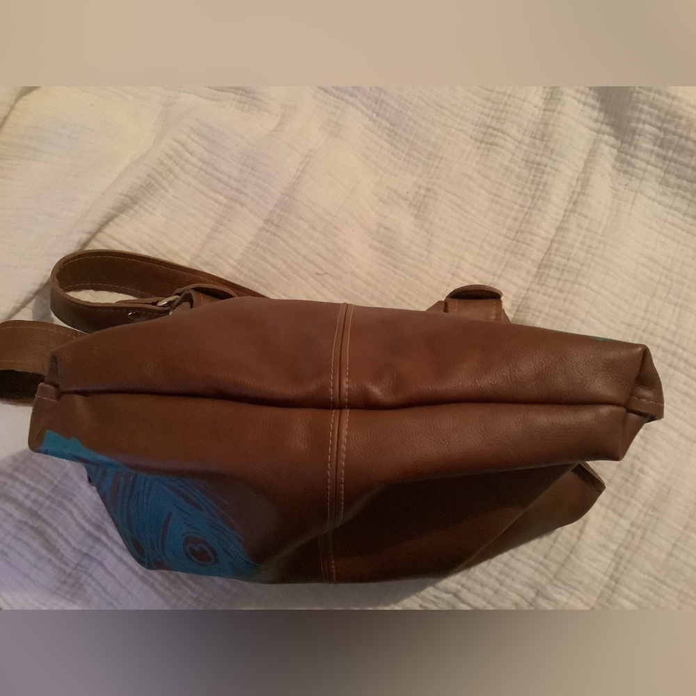 Twilight Bella Bag Stitch and Swash Large Hobo (*Flaws) - Picture 11 of 14